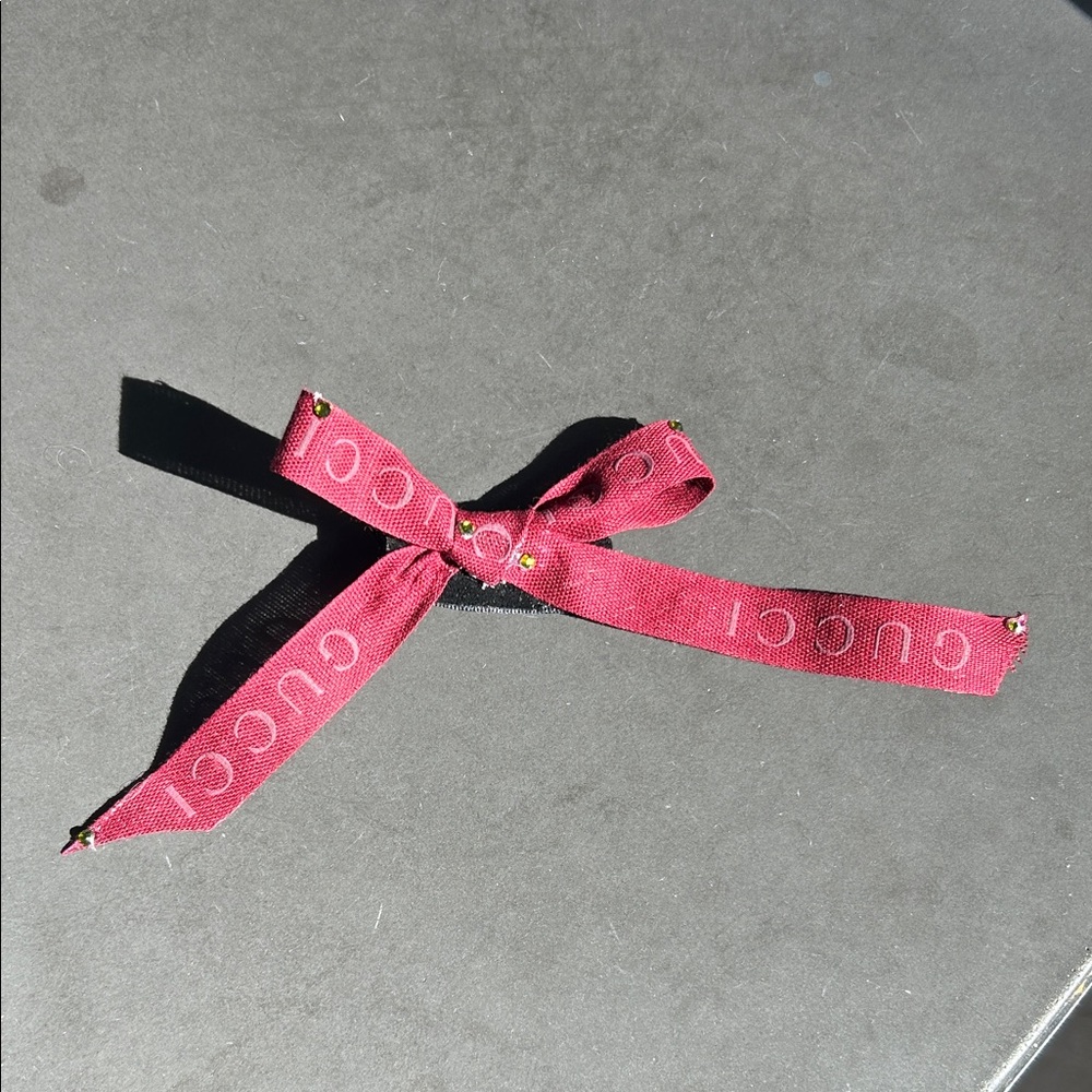 Gucci Burgundy Logo Bow Hair Clip